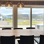 10 Person In Lindesnes Сasa de vacaciones *